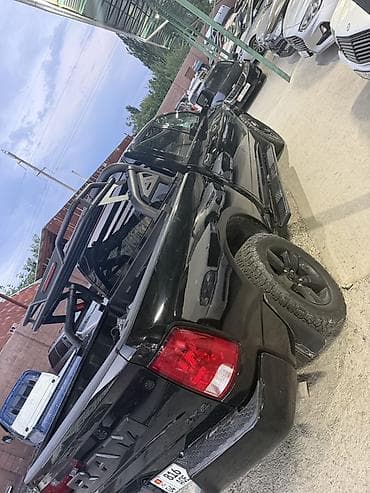 Dodge Ram 1500: 2023 г., Пикап — 9