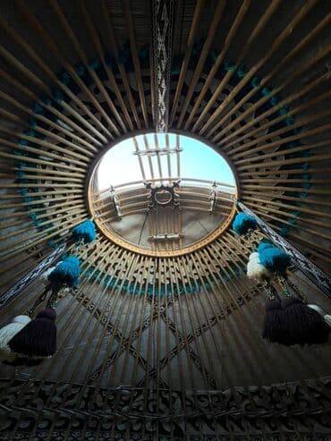 прикормочный кораблик с эхолотом и gps: Аренда юрты, Каркас Деревянный, 85 баш, Казан, С полом, Самовар — 3