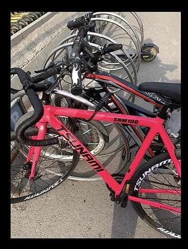 замки на велик: Шоссейный велосипед, Tsunami, Рама L (172 - 185 см), Б/у — 1