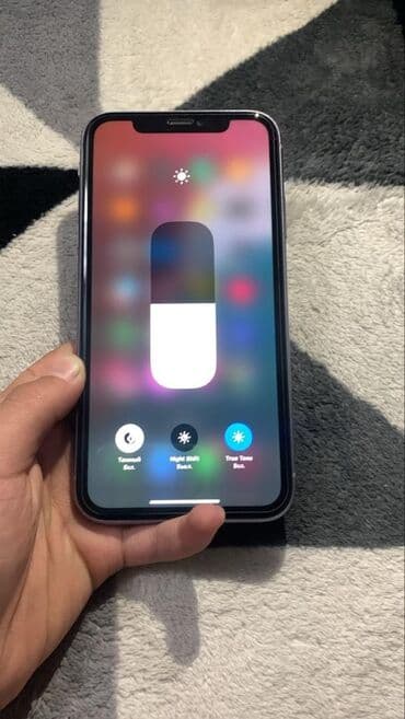 Chrysler: IPhone 11, Б/у, 64 ГБ, Защитное стекло, Чехол, 73 % — 3