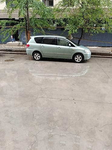 генератор ипсум: Toyota Ipsum: 2002 г., 2.4 л, Бензин, Минивэн — 1