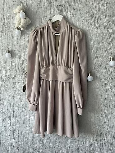 armani code: Платье в оттенке пудрово‑бежевом, которое подойдет для особых — 2
