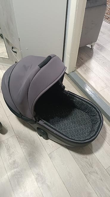 велосипед трёхколёсный: Коляска детская. ANEX б/у в хорошем состоянии. имеется лето зима — 2