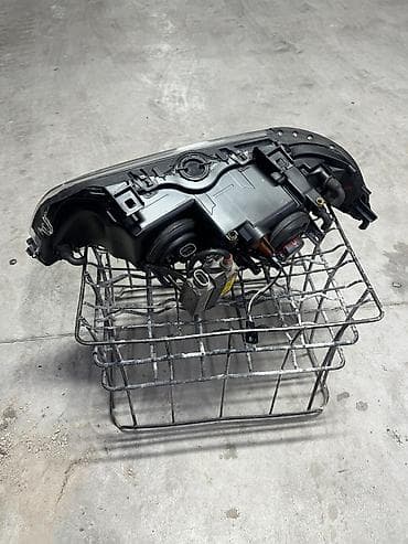 Автозапчасти: Передняя правая фара BMW 2002 г., Б/у, Оригинал, Германия — 2