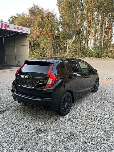 rf 2: Honda Fit: 2017 г., 1.5 л, Механика, Бензин, Хэтчбэк — 6