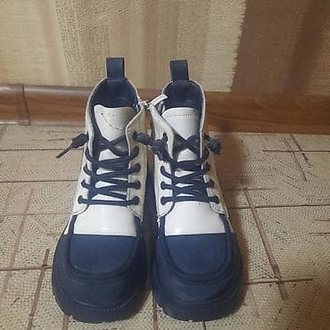 Комплекты одежды: Демисезонные ботинки для девочки, состояние отличное. Дочка быстро — 2