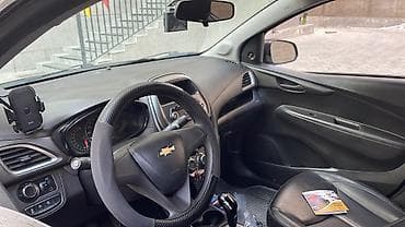 яхтер: Chevrolet Spark: 2018 г., 1 л, Автомат, Бензин, Хэтчбэк — 3