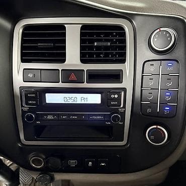 Унаа: Hyundai Porter: 2022 г., 2.5 л, Кол менен иштөөчү, Дизель, Пикап — 3