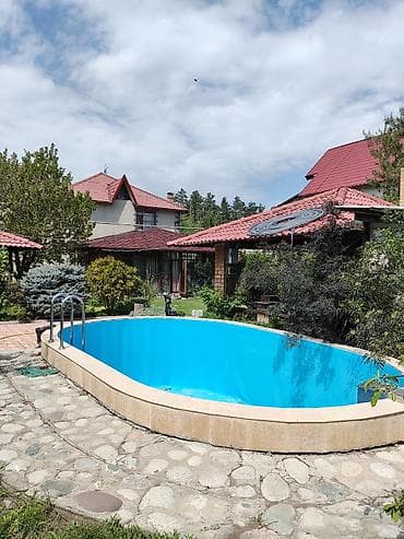 Продается дом.На трассе Орто-сай.10 соток участок.Дом