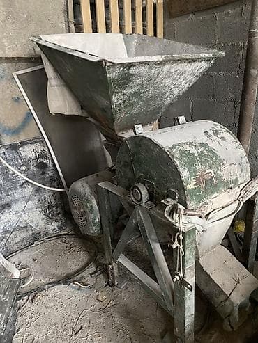 Оборудование для производства: Срочно продаю кармовой Драбилка очень хорошая состояние 100000 тысяч — 7