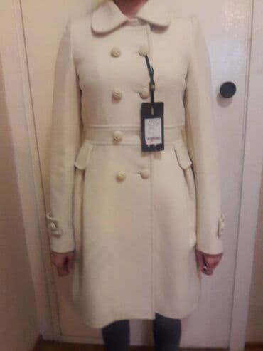 теплый и удобный: Красивое, теплое пальто молочного цвета. Бренд - Kent. Производство - — 2