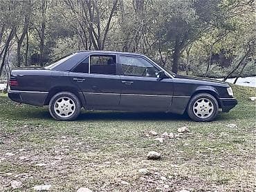 2 4 д: Mercedes-Benz W124: 1992 г., 2.2 л, Ручные, Бензин, Седан — 10