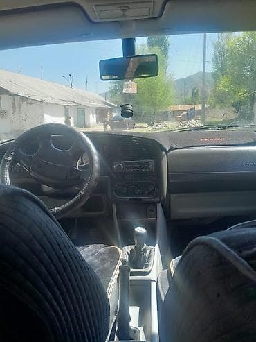 поло 2013: Volkswagen Passat Variant: 1996 г., 1.8 л, Универсал — 5