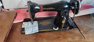 black chark: Швейная машина Chayka, Механическая, Ручной — 2