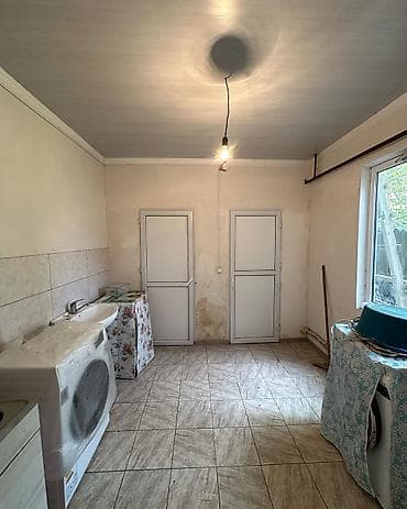 санузла: ✨ Продаётся дом в с. Сокулук ✨ 🏡 Характеристики: • Участок - 14 соток — 7