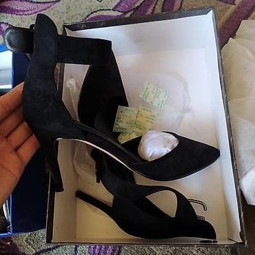 очки 019 kzh: Басоножки-каблук замша
Носила несколько раз 
размер 37 — 2