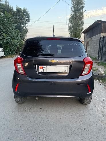 Продажа авто: Chevrolet Spark: 2016 г., Автомат, Бензин, Хэтчбэк — 3