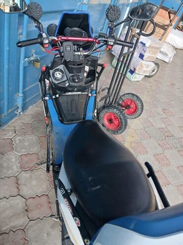 мотоцикл обычный: 150 куб. см, Бензин, Б/у — 4