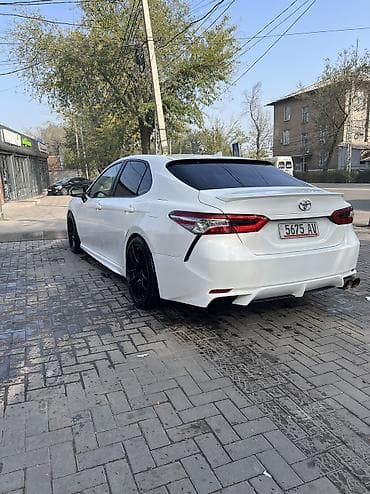 prius v: Toyota Camry: 2019 г., 2.5 л, Бензин, Седан — 9