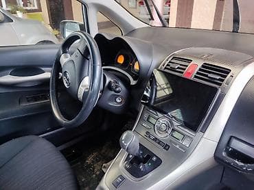 sprinter 2 7: Toyota Auris: 2007 г., 1.6 л, Автомат, Бензин, Хэтчбэк — 7