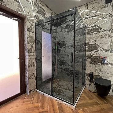 Терезелер жана комплектөөчүлөр: Угловая душевая перегородка с раздвижной системой дверного открывания — 3