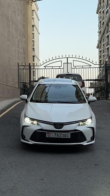 Toyota Corolla: 2020 г., Вариатор, Гибрид, Седан — 3