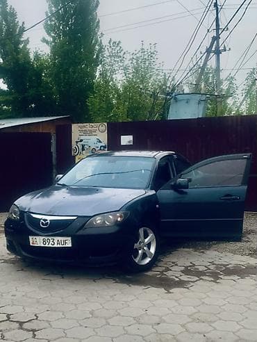 бир: Mazda 3: 2005 г., 1.6 л, Кол менен иштөөчү, Бензин, Седан — 2