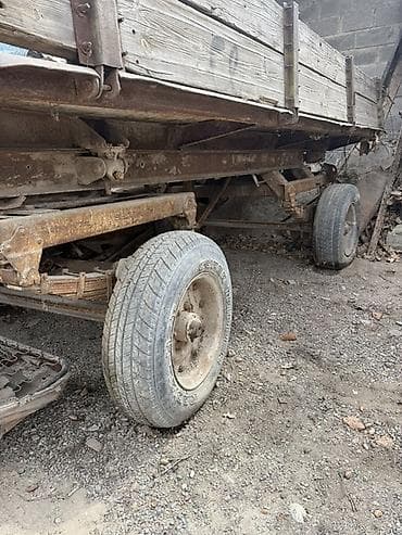 жиби бетон: Чиркегич, Special trailer, Өзү төкмө — 1