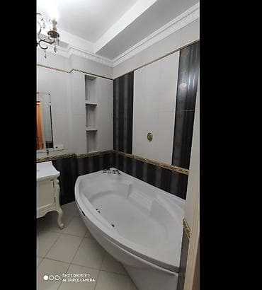 Угловая акриловая ванна с гидромассажем. - Просторная угловая чаша