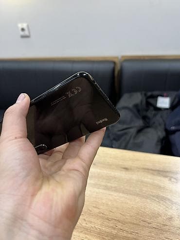 iphone 5se: Redmi, Redmi 8, Б/у — 1