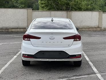 Продажа авто: Hyundai Avante: 2019 г., 1.6 л, Автомат, Бензин, Седан — 4