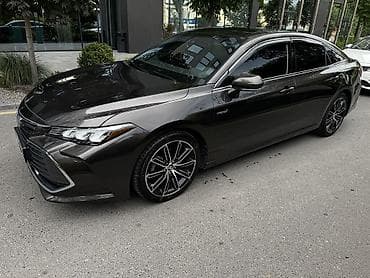 автомобиль на обмен: Toyota Avalon: 2019 г., 2.5 л, Вариатор, Гибрид, Седан — 1