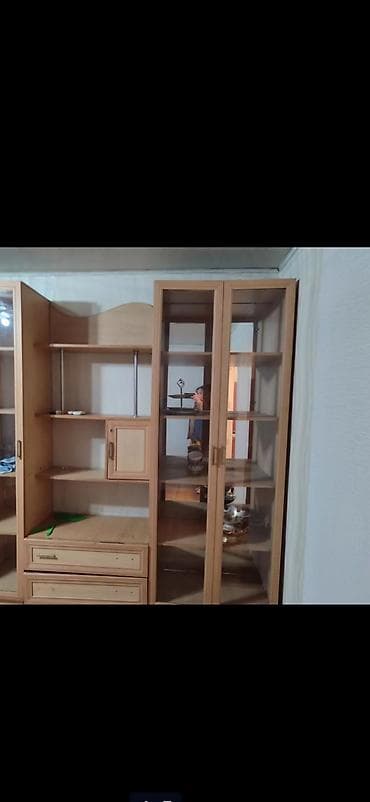 сдаю гаражи: 55 м², 3 комнаты, Забор, огорожен — 4