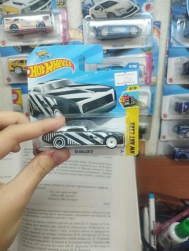 Hot Wheels Hi-Roller II — коллекционная модель из серии HW Art Cars