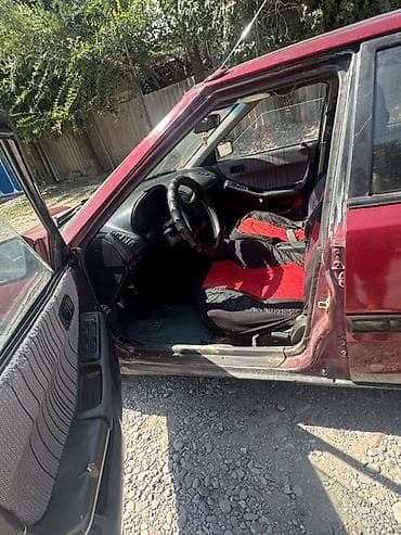 cdi 2 7: Mazda 323: 1994 г., 1.6 л, Механика, Бензин, Лифтбек — 5