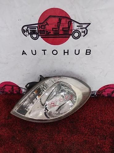 Передняя правая фара Renault 2001 г., Б/у, Оригинал, Япония at lalafo.kg Передняя правая фара Renault 2001 г., Б/у, Оригинал, Япония