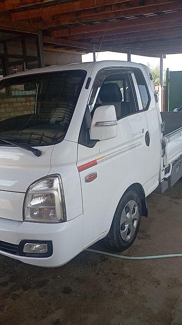 автовоз рено: Легкий грузовик, Hyundai, Стандарт, Б/у — 3