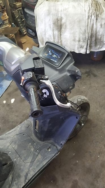 мопеды ссср: Скутер ZHWEKI (бензиновый) Описание: - Городской скутер с вариатором — 3