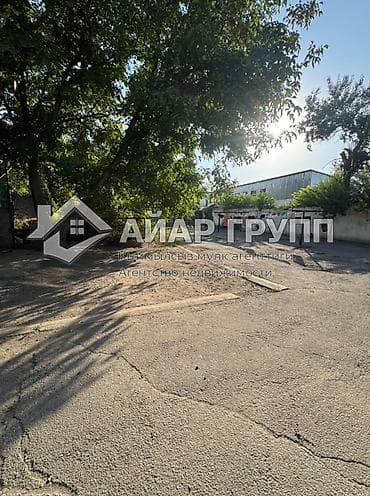old бишкек: 4 комнаты, 65 м², 2 этаж — 4