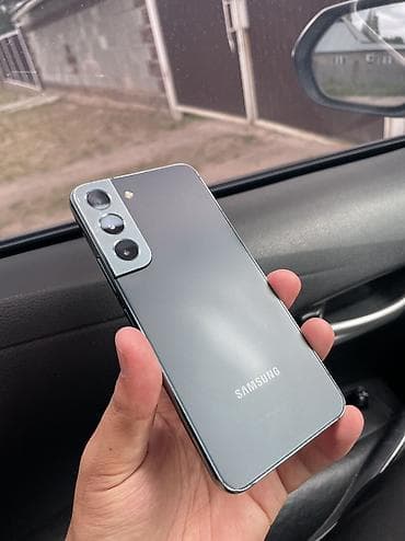 tab s 8: Samsung Galaxy S22 — 1
