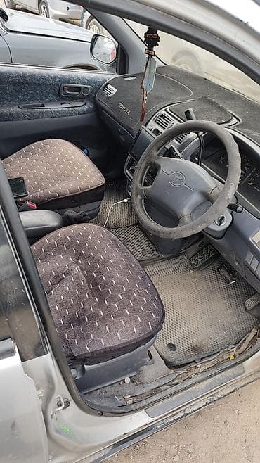Toyota Ipsum: 1996 г., Минивэн — 6