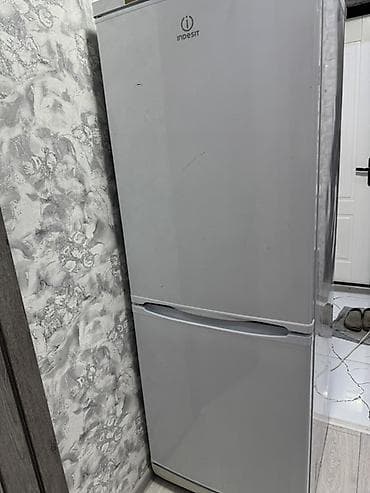 камера слежения: Холодильник Indesit, Б/у, Двухкамерный, 60 * 175 * — 5