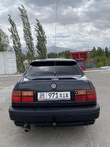 миксер б у: Volkswagen Vento: 1993 г., 1.8 л, Механика, Бензин, Седан — 3