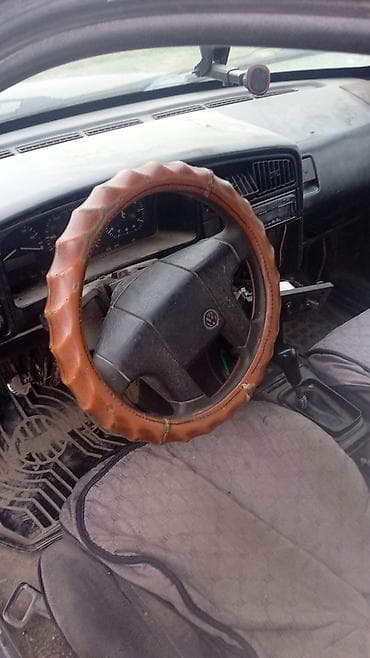 Volkswagen Pointer: 1992 г., 1.8 л