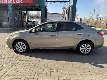 prius v: Toyota Corolla: 2014 г., 1.8 л, Автомат, Бензин, Седан — 4