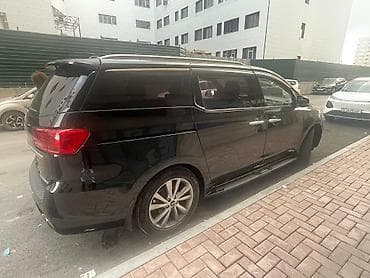 подбор авто в киргизии: Kia Carnival: 2018 г., 2.2 л, Автомат, Дизель, Минивэн — 9