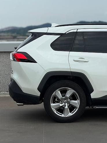 оригин: Toyota RAV4: 2021 г., 2.5 л, Автомат, Гибрид, Кроссовер — 9