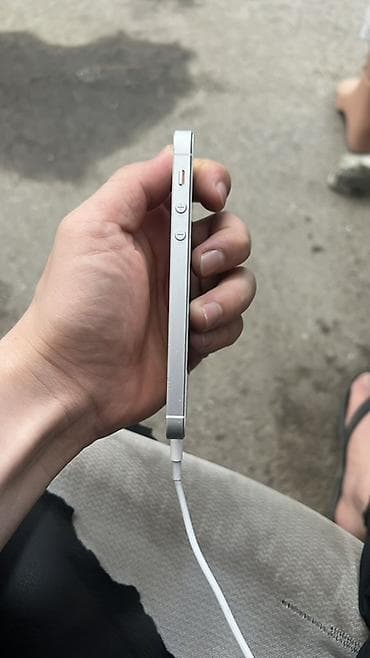 redmi 13 с: IPhone SE, Күмүш, Кабель — 5