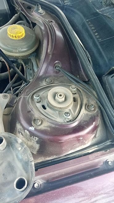 Audi: Audi 100: 1991 г., Седан — 4