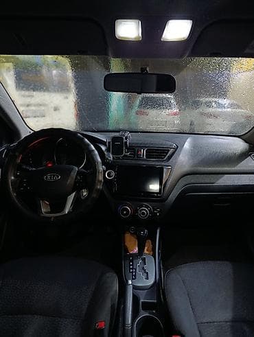 kia rio 2013: Kia Rio: 2013 г., 1.4 л, Автомат, Бензин, Хэтчбэк — 7